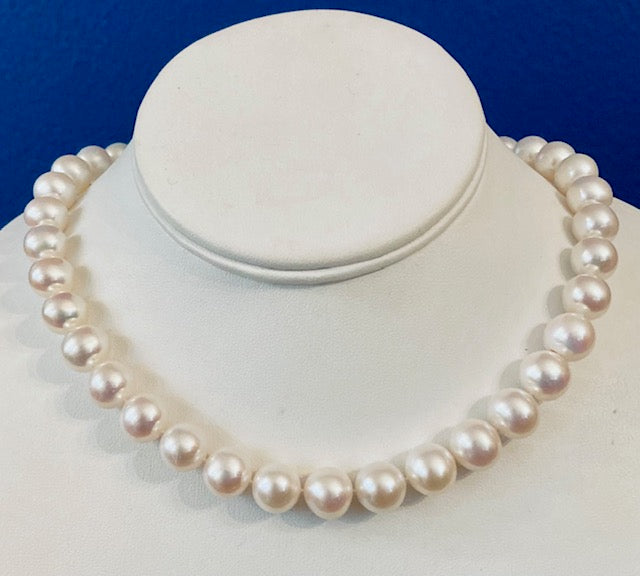 Statement Pearls