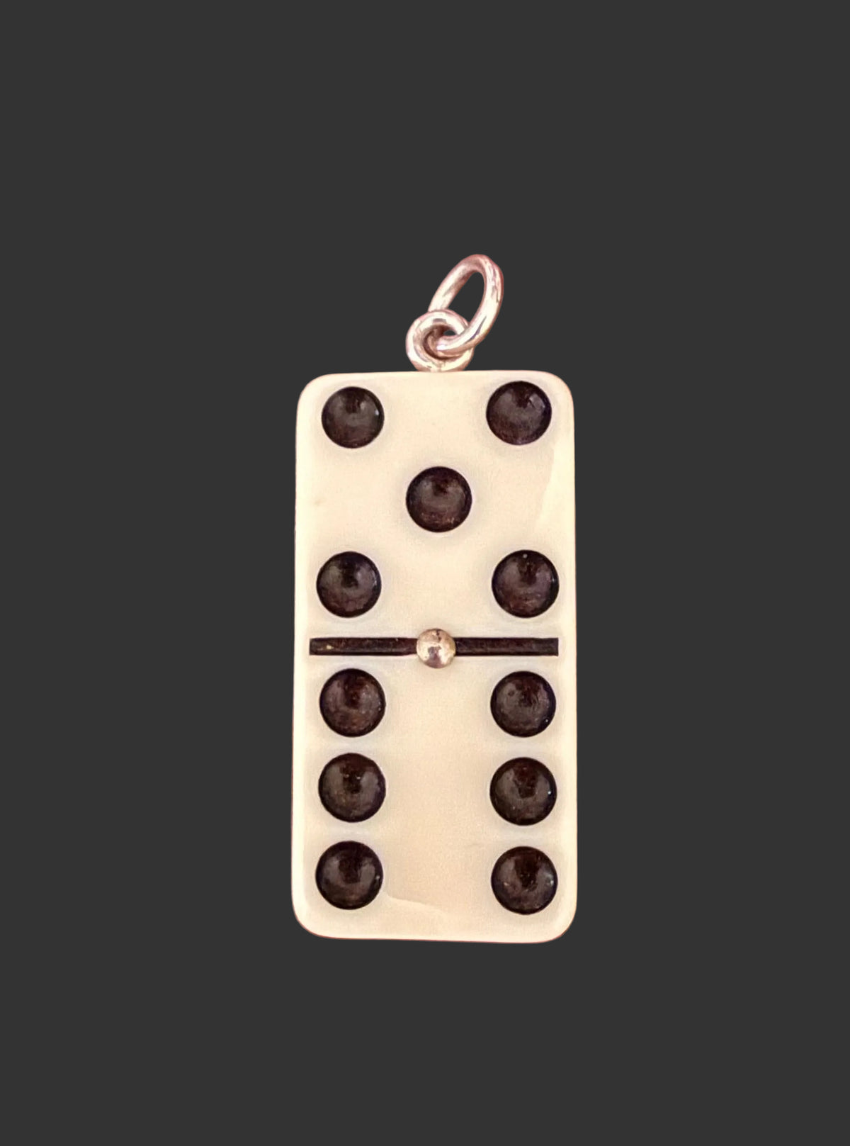 DOMINO EFFECT