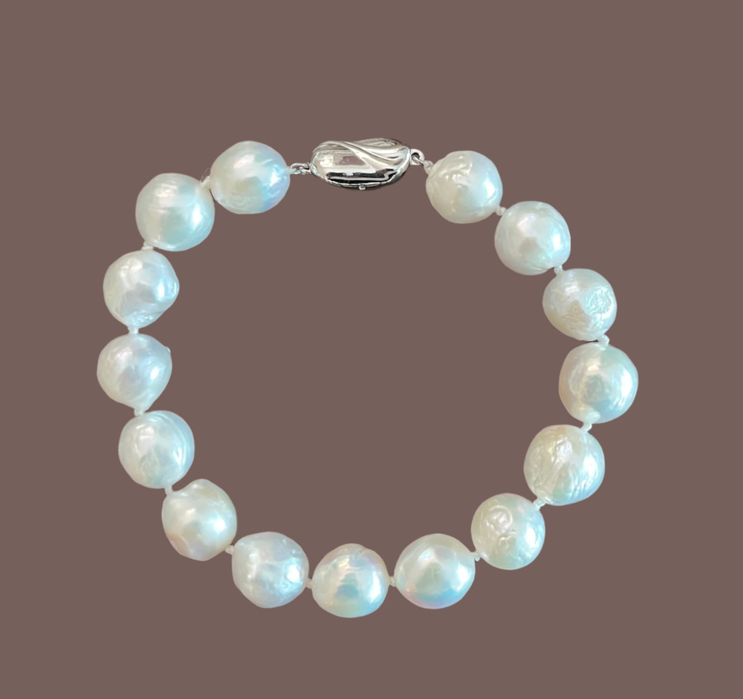 Bracelet Pearl White to Match Necklace