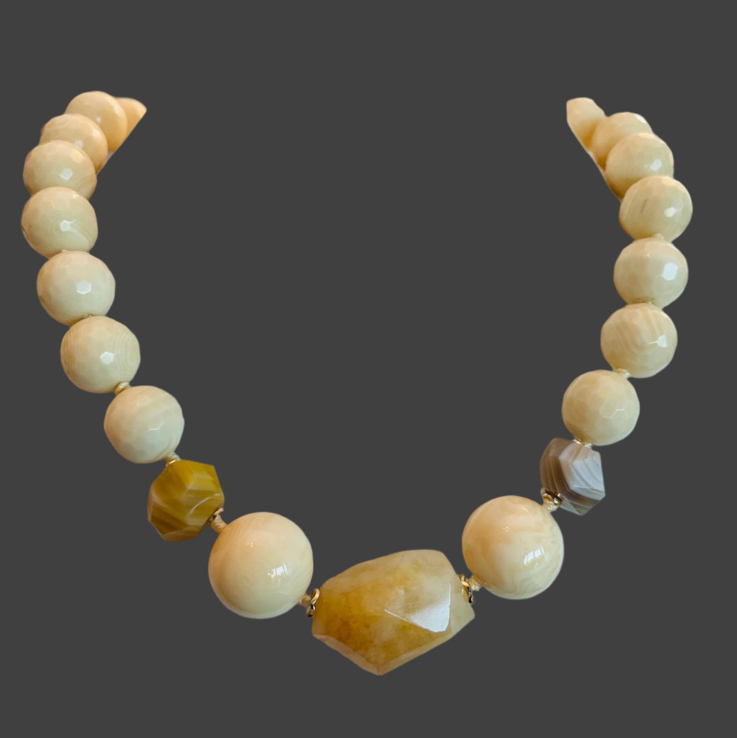 Necklace Reconstituted Amber and Agate