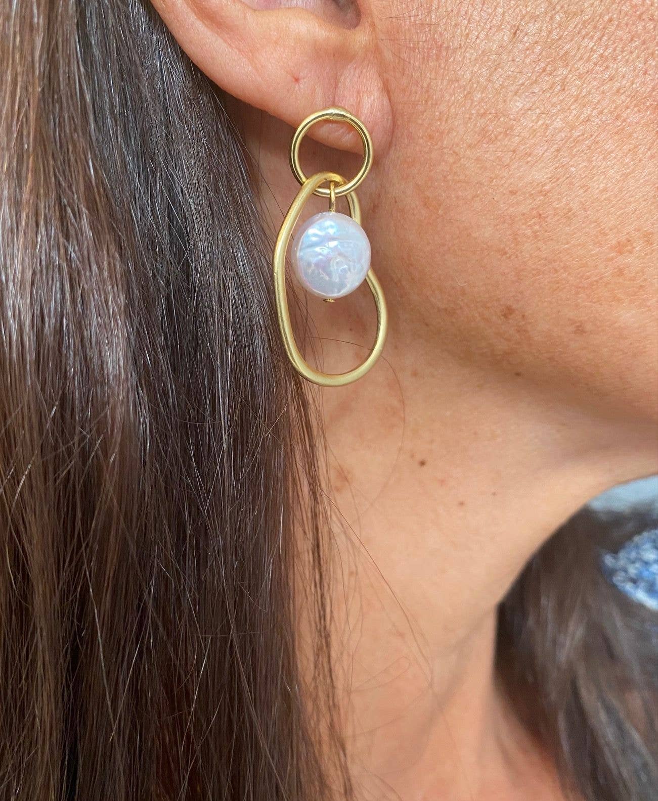 Organic Link & Flat Pearl Drop Earrings - 24K Gold Plated