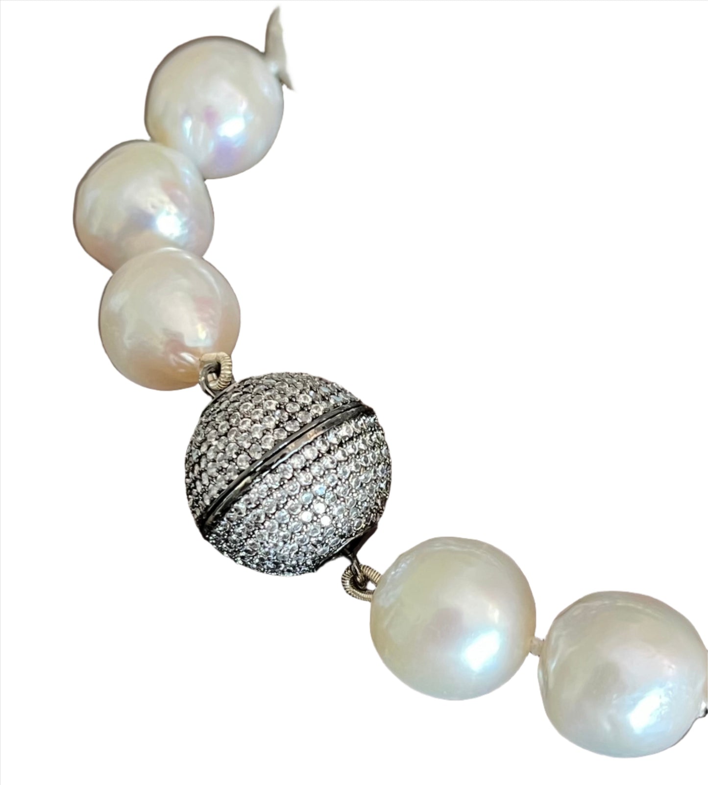Necklace Pearl White 15-13 mm