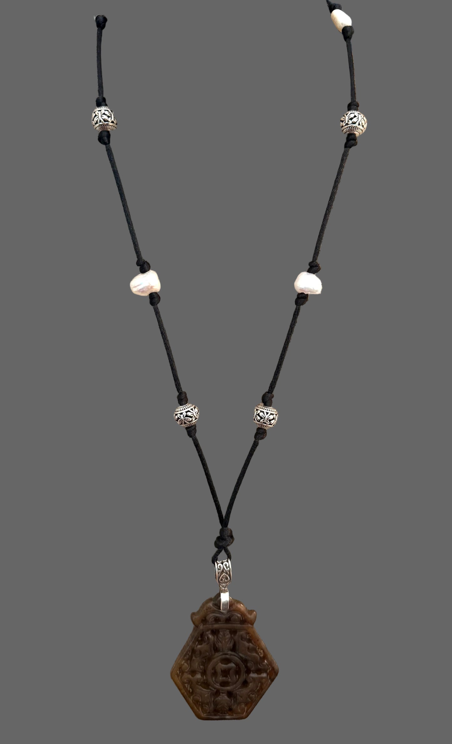 Brown Jade Pendant with Pearls and silver