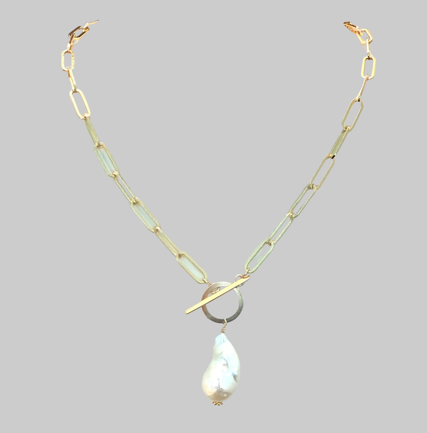Gold Plated Grande Paperclip & Baroque Pearl