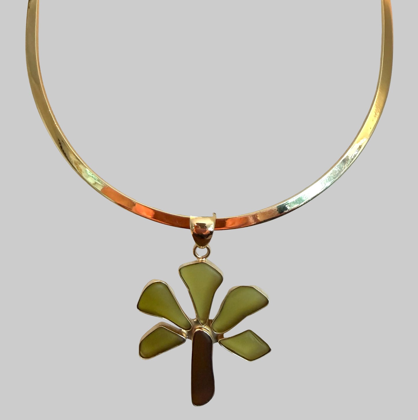 Spring Break Palm Pendant