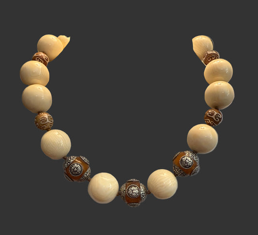 Necklace " Tibetan Amber Beads"-20mm Recon