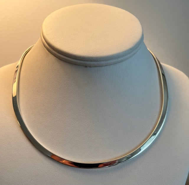 Neckring Silver plate