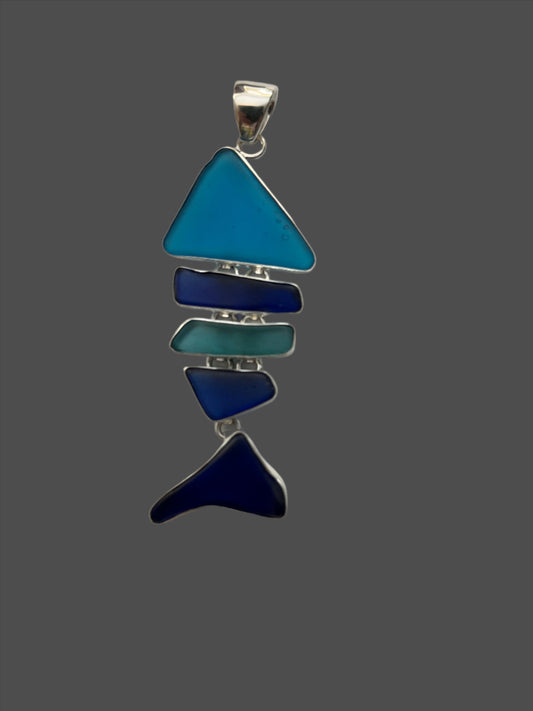 Pendant Fish Reticulated Glass